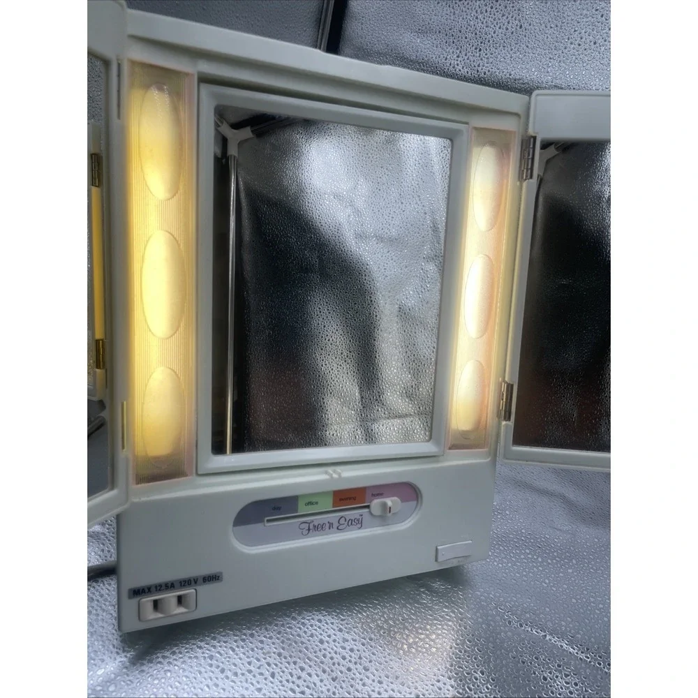 VINTAGE‎ FREE N' EASY LIGHTED TABLETOP ELECTRIC MAKEUP MIRROR MODEL 306-NAN LAMP
